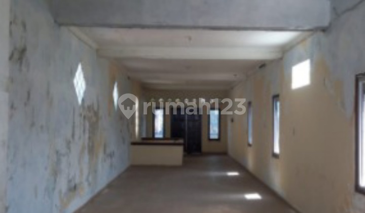 Cheap For Sale 2-Story Shop House in Matrijeron, Yogyakarta 2