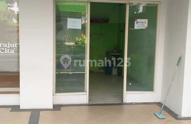 KIOS BAGUS UNTUK USAHA DALAM APARTEMEN GREEN LAKE CIPUTAT  1