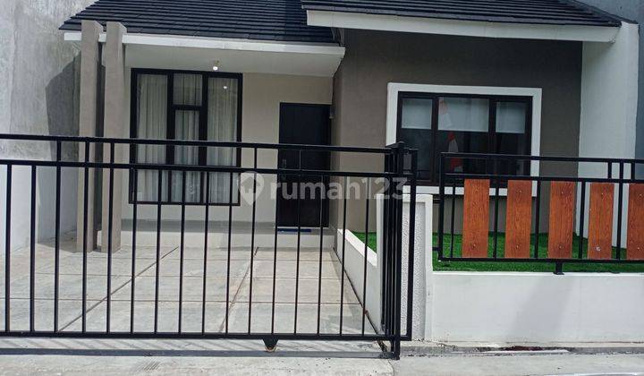 Rumah Murah Siap Huni Strategis Cibinong Bogor  2