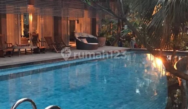 Rumah Mewah Taman Resort Mediterania Strategis Pantai Indah Kapuk