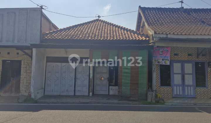 Rumah Hadap Barat Tasikmadu 450 Juta  2