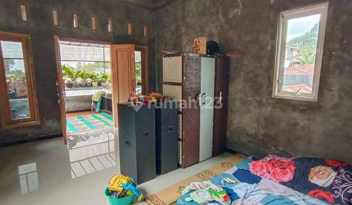 Rumah 2 Lantai Bangunan Baru 65m2 Tawangmangu 2