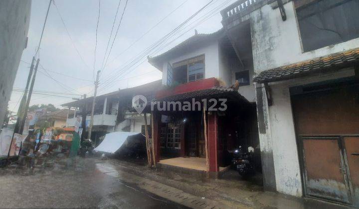 Disewakan Rumah Lokasi Strategis Surakarta  2