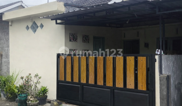 Ready-to-Occupy House at Adhiwangsa Housing 2