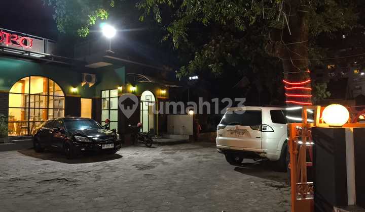 Business Place for Resto Kerten Laweyan