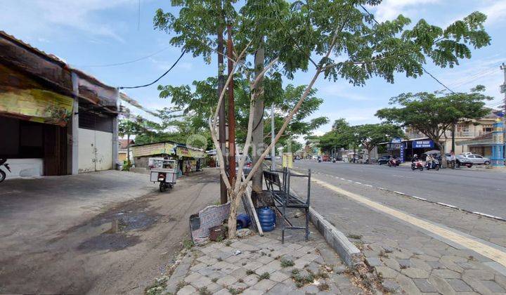  Rumah Full Bangunan Kauman Karanganyar  2