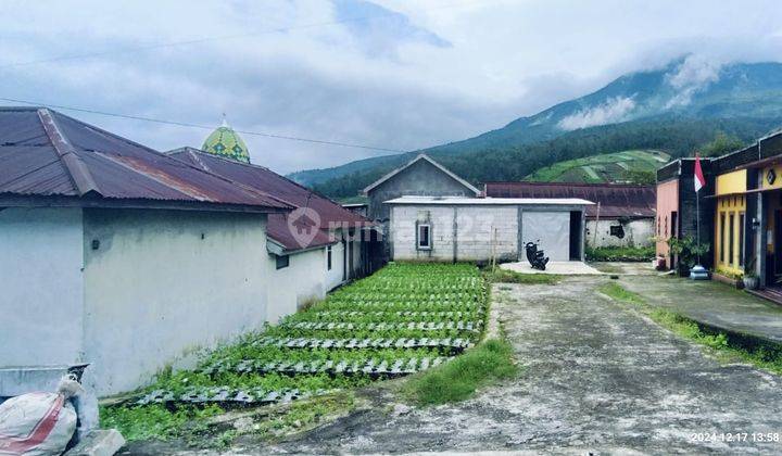 Pekarangan Dekat Jalan Raya Tawangmangu  1