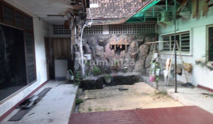 Rumah Hadap Barat Surakarta  2