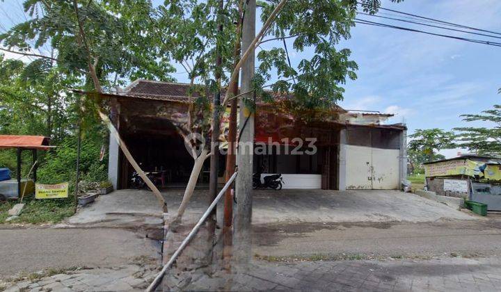  Rumah Full Bangunan Kauman Karanganyar  1