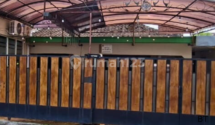 RUMAH BANYUAGUNG SURAKARTA 