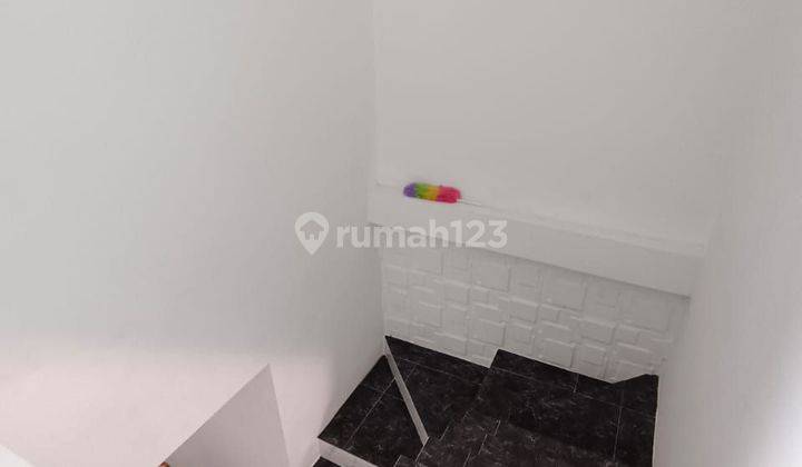 Rumah lt 200 di meruya hanya 3,9m 2