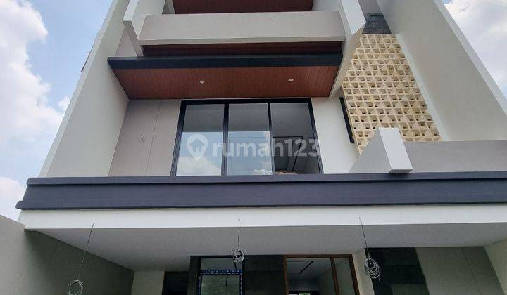 Rumah mewah di tengah kota kemang Jak sel 2