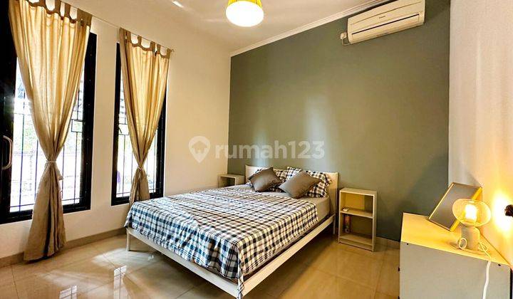 Rumah 2 Lantai Bagus Unfurnished di Jalan Swadarma Jakarta Selatan 2