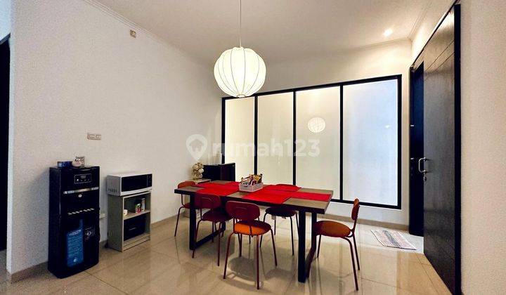 Rumah 2 Lantai Bagus Unfurnished di Jalan Swadarma Jakarta Selatan 2