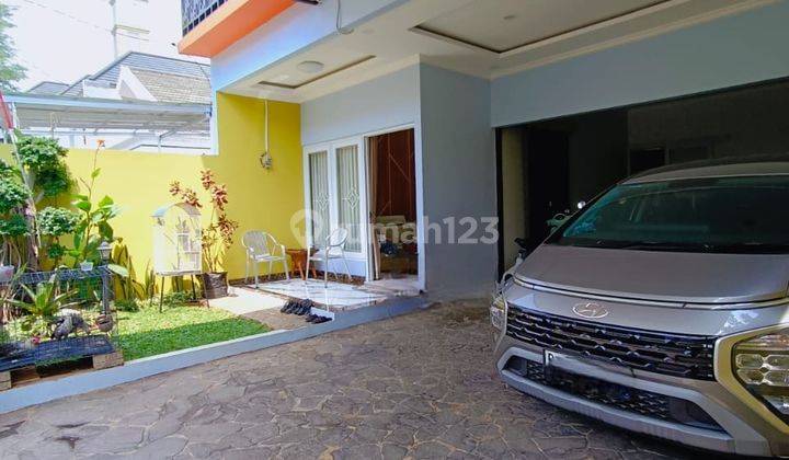 Rumah 2,5 Lantai Mewah di Joglo Jakarta Barat 2