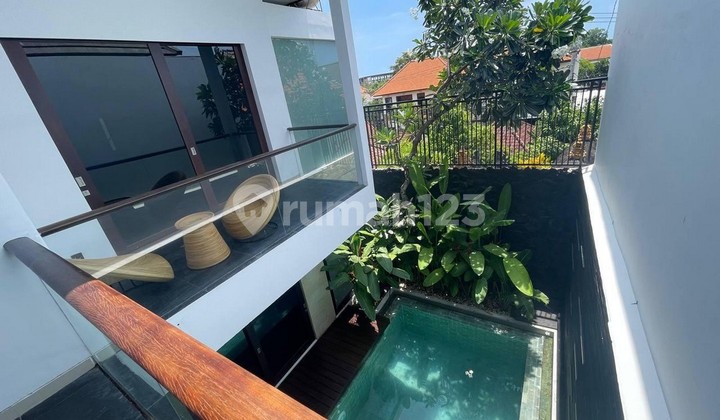  Dijual/disewakan Villa Umalas baru selesai sewa tahunan sudah renovasi