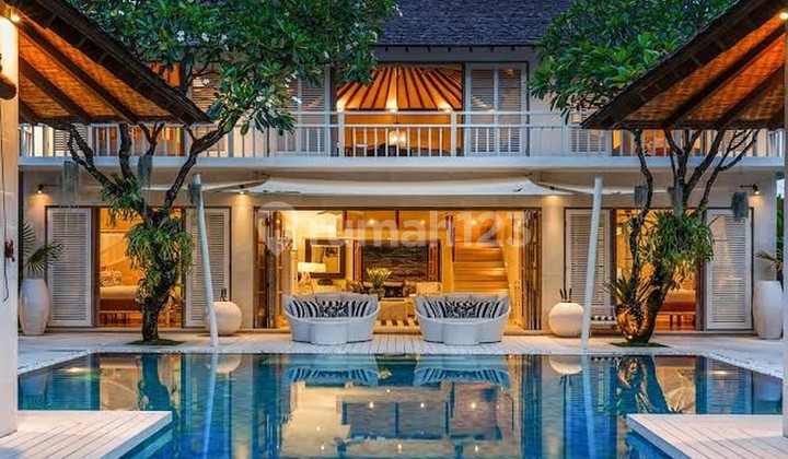 For Sale – Luxury Villa in Prime Location at Petitenget Beach - VSKHE For Sale – Luxury Villa in Prime Location at Petitenget Beach - VSKHE