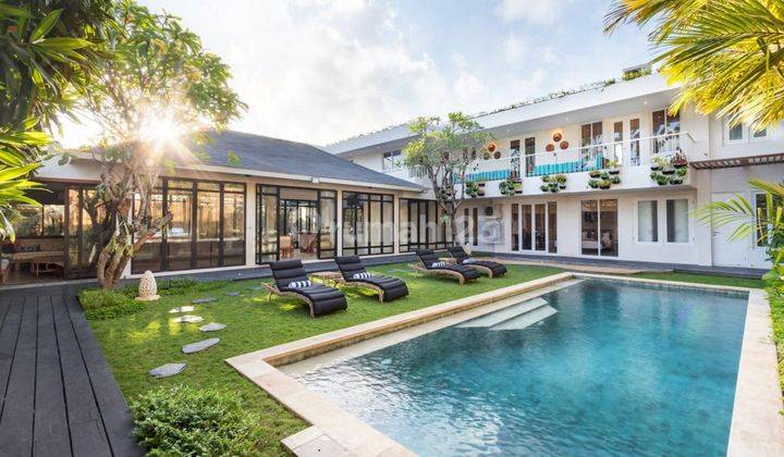 Spacious 7 Bedrooms Freehold Villa In Seminyak  1