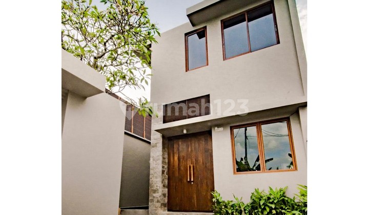  Dijual Villa 3 Kamar lokasi Kerobokan - Vsam