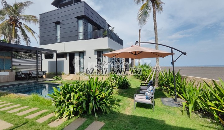 Villa Beachfront Freehold 3 Bedroom Rooftop Saba Gianyar Bali - Vsds