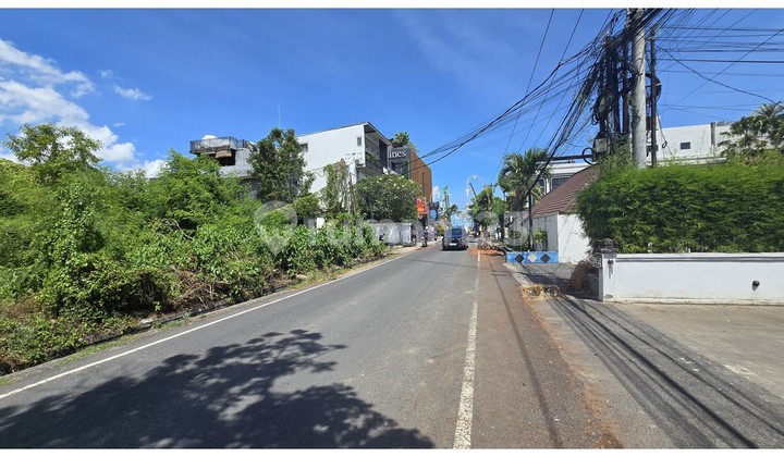 Dijual Tanah Terletak di pingir jalan - Berawa - Lsknt Dijual Tanah Terletak di pingir jalan - Berawa - Lsknt