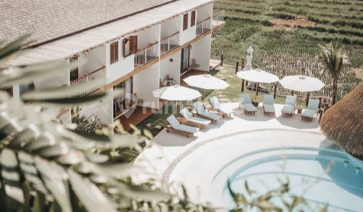 DIJUAL / FOR SALE : Penginapan, Pool & Bar At. Pantai Batu Bolong