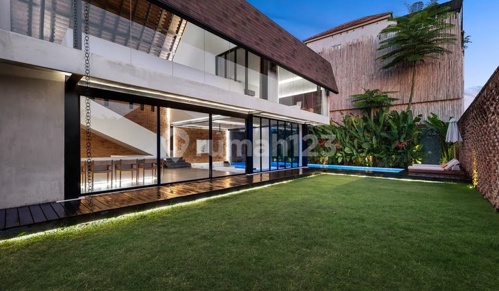 FOR SALE: Villas Freehold/Leasehold, Location: Umalas - Vskhe