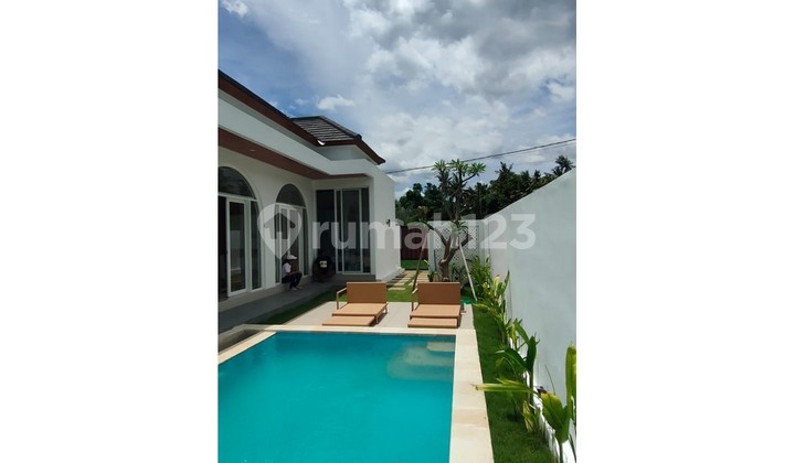 Dijual atau disewa - sewa jangka panjang villa Mediterania baru Dijual atau disewa - sewa jangka panjang villa Mediterania baru