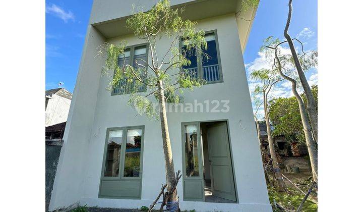 For Sale New Condition House in Kerobokan 1