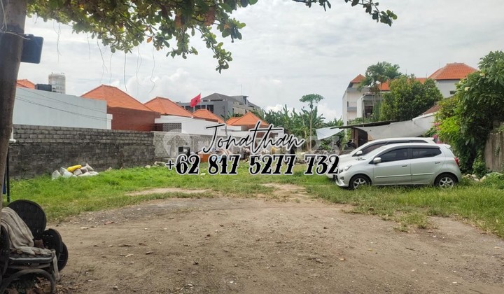 Freehold Land on Seminyak Main Road Suitable for Business and Investment - Lsknt
