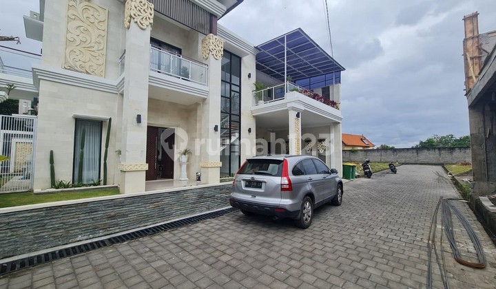 Dijual Villa Modern Mewah di Ungasan Kuta Selatan – VSDW
