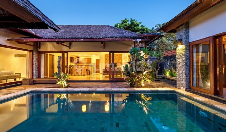 DIJUAL / FREEHOLD – Villa TREE One Gate System di Umalas - VSKHE