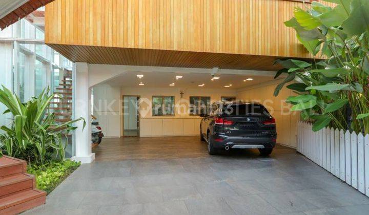 Luxury 5 Bedrooms Villa In Berawa 1