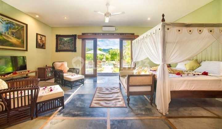 Guest House With Private Villa Di Karangasem 4