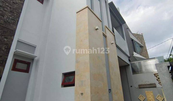 Dijual Rumah Kawasan Premium Ciung Wanara Renon 2