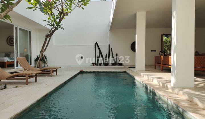 Lease For 28 years Modern Tropical Living With Rooftop Villa at Pererenan Canggu  1