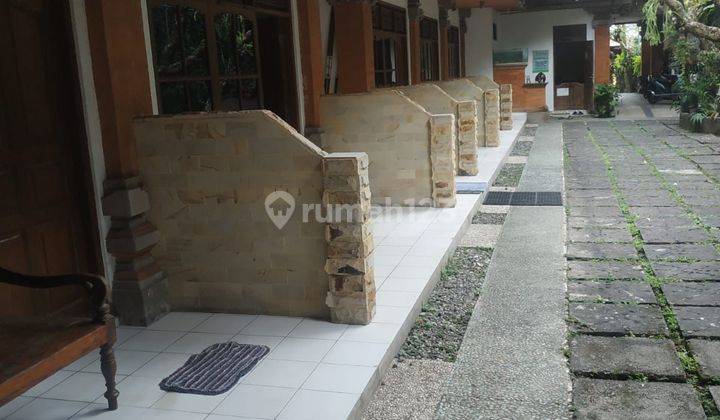 R08018 Homestay 15 kamar di Seminyak 5 menit ke Pantai Seminyak 2