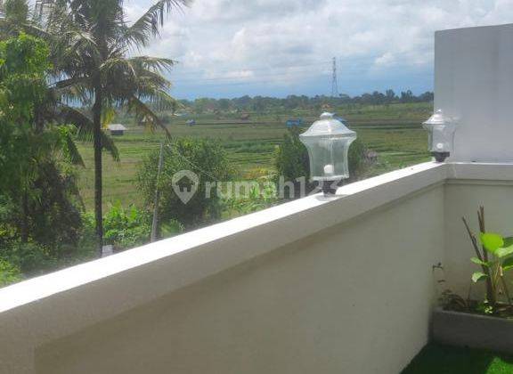 R09017 Villa Tropis Minimalis Lantai Ii Di Munggu Bantas Dkt Tumbak Bayuh Dengan Pemandangan Gunung Dan Sawah  2