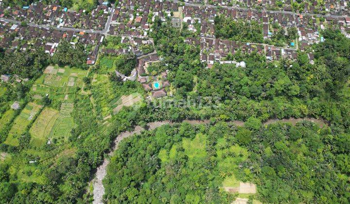 R08084 Dijual Dan Disewakan Rumah Dengan View Sawah Abadi di Jalan Pantai  1