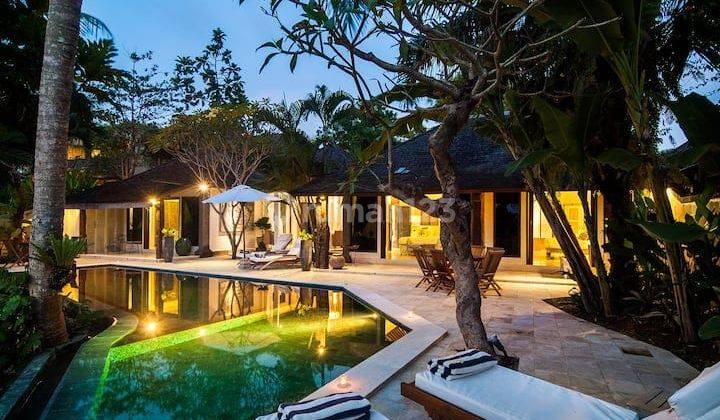 121935R Luxurious Retreat Villa With Amazing View In Berawa Beach Canggu 1