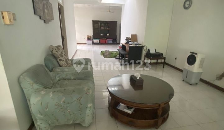 SUNTER HOUSE 366m2, GOOD LOCATION, 2 FLOORS, STRATEGIC, COMFORTABLE, CODE JV, AH. 2