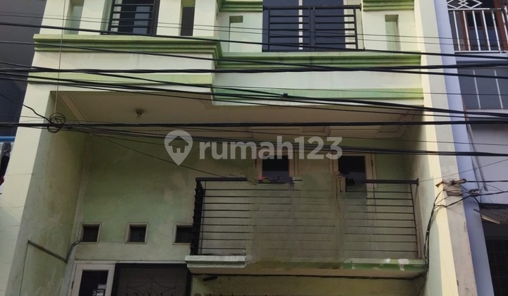 Dijual rumah pademangan 67,5m2 lokasi strategis, 3 lantai, hadap barat 1