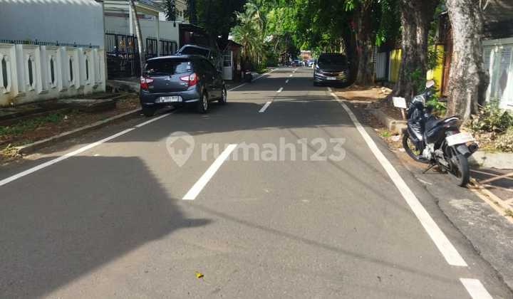 CEMPAKA PUTIH HOUSE 335m2 EAST FACING, 1.5 FLOORS, GOOD LOCATION 2