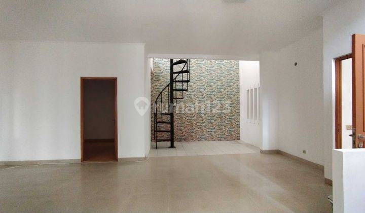 Di sewakan rumah cantik, di Ancol siap huni, harus di sewakan segera!!! 4