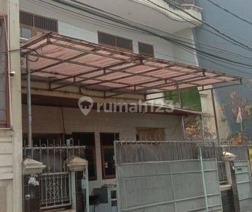 Dijual Rumah Pademangan Hadap Barat, 3 Lantai, Lokasi Bagus.. 1