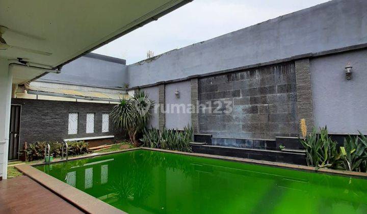 Di jual cepat rumah sultan ada kolam renang, harus terjual, bagus 1