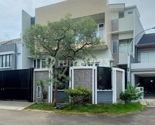 FOR SALE: KELAPA GADING HOUSE, SOUTH FACING, CHEAP, MUST SELL!!! 2