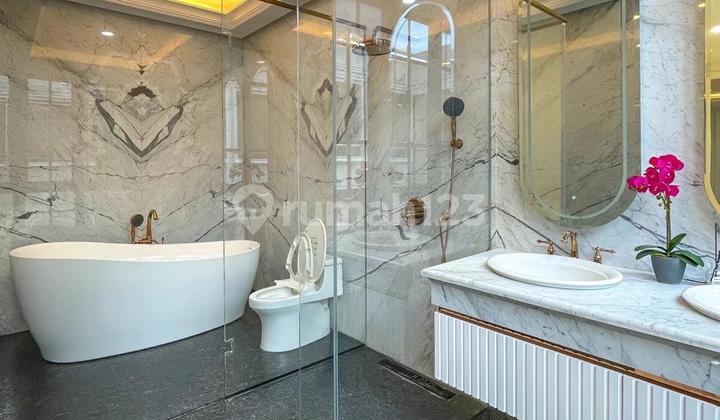 Dijual Rumah Super Cantik Mewah Modern Minimalis Semi Furnished!!