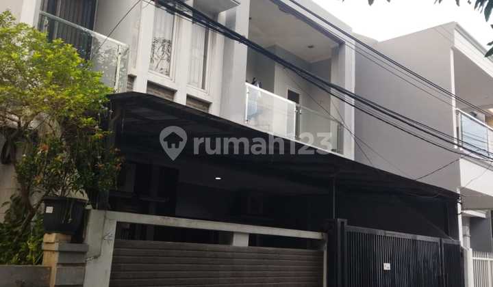 DIJUAL RUMAH KELAPA GADING 120m2 LOKASI STRATEGIS,2 LANTAI,NYAMAN,KODE JV,AH DIJUAL RUMAH KELAPA GADING 120m2 LOKASI STRATEGIS,2 LANTAI,NYAMAN,KODE JV,AH