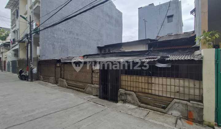 Pademangan House 174M2 Facing North, Good Location, Strategic